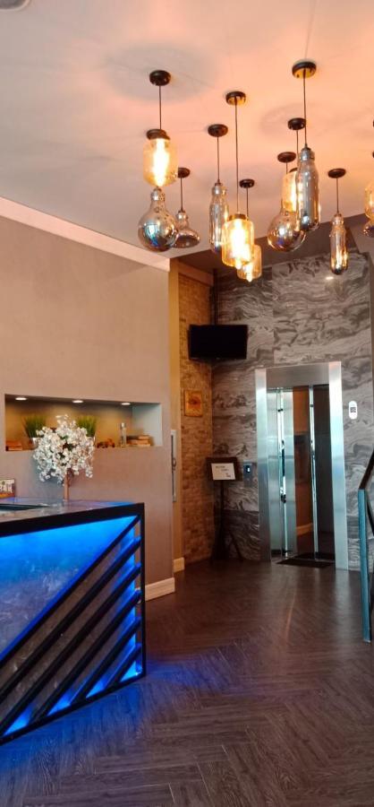 Voss Condominium Quezon City Exterior photo