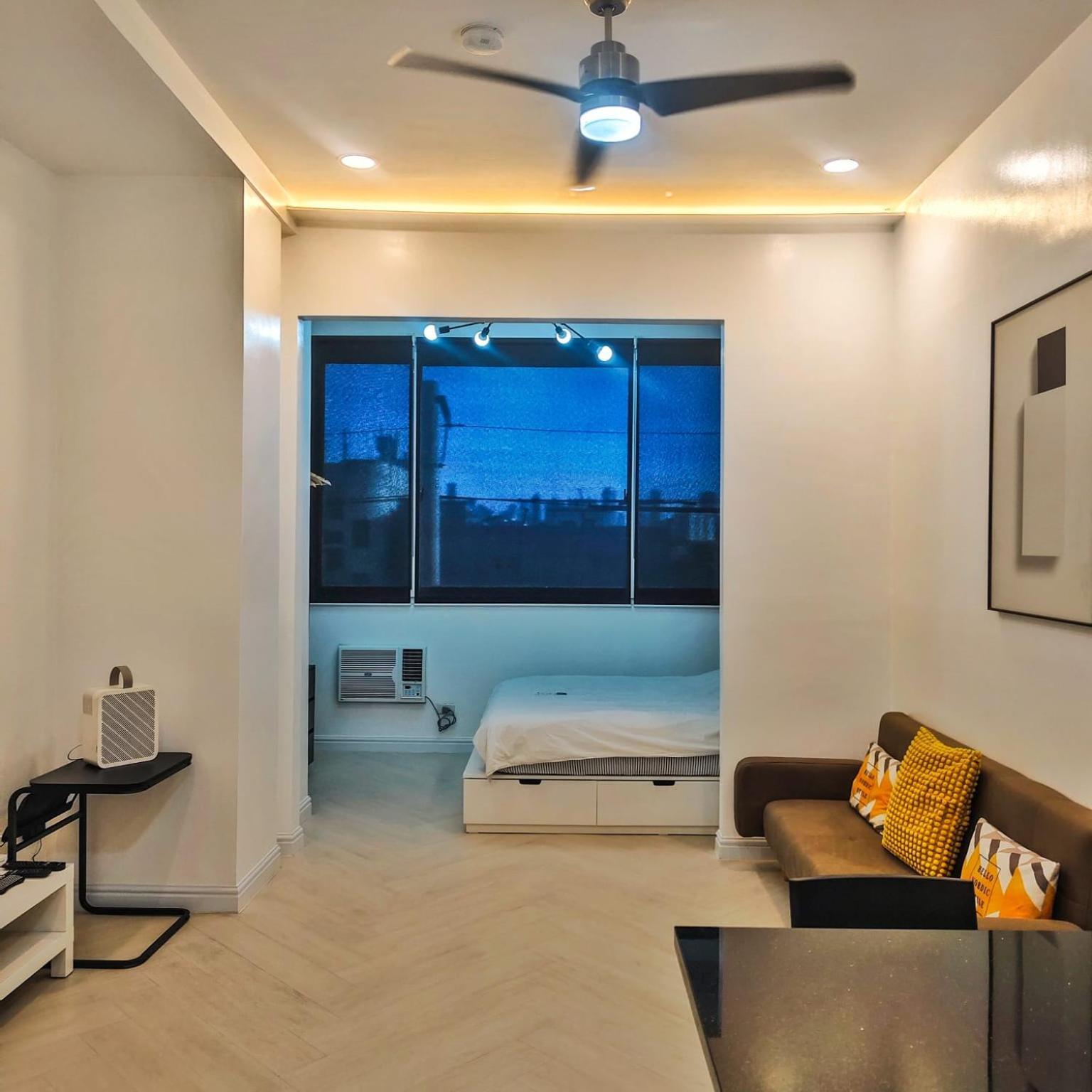 Voss Condominium Quezon City Exterior photo